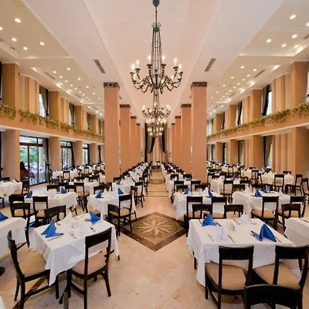 Otel Bella & 5*