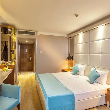 Bella & Otel